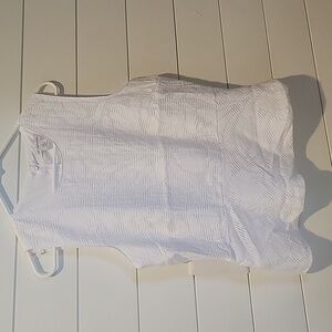 LIZ CLAIBORNE LINED SLEEVELESS TOP  M  WHITE